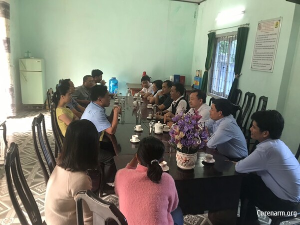 các đại biểu thảo luận về tình trạng QLR ở BQL RPH Sông Cầu